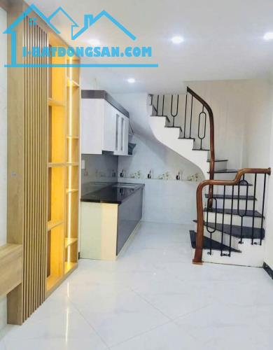 💥 4,5 TỶ NGAY PHỐ HỒNG MAI 20M2/22M2/4 TẦNG - NHÀ MỚI ĐẸP Ở NGAY - 50M RA Ô TÔ.