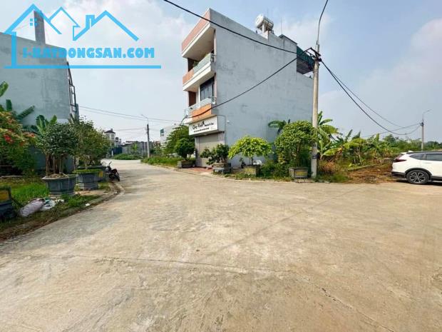 ĐƯỜNG ĐÔI THÔNG OTO KHU ĐẤU GIÁ X1 NGUYÊN KHÊ 80M2 - CÁCH QL 3 300M