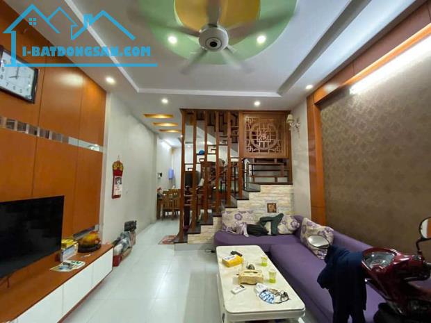 MÌNH BÁN NHÀ TỨ HIỆP, THANH TRÌ 46M2, 5 TẦNG, về ở luôn, nhà đẹp lung linh