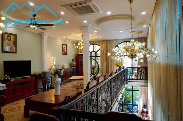 Biệt Thự ViLLa Nguyễn Trọng Tuyển, Tân Bình, 155m2, Ngang Hơn 9m, 5 Tầng, Nhỉnh 32 Tỷ - 1