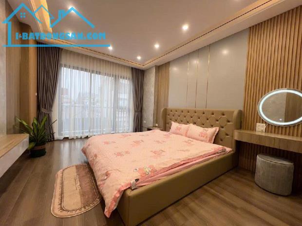 Yêu! 
Bán nhà Cù Chính Lan, 32m2, 6.7 tỷ, phân lô quân đội, vị trí đắc địa, an ninh yên