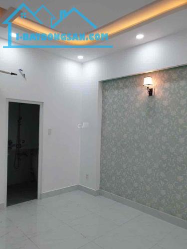 Nhà đẹp NC nup hẻm Quang Trung P14. 4,5x15m - 4