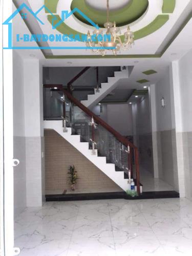 Nhà gấp bán Hẻm xe tải, 72m2 ,giá hơn 5 tỷ xíu ,P.Tân Thới Nhất, Q12 - 1