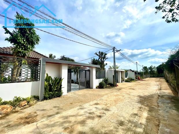 Villa nhà mái nhật 10,85x34m nở hậu 12m cách trung tâm 3km - 5