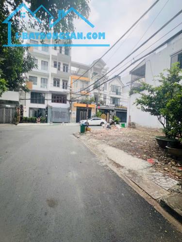 Lô góc 2MT vị trí siêu đẹp đường thông Lê Đức Thọ - Dương Quảng Hàm, P.6, GV - Giá 6,1ty