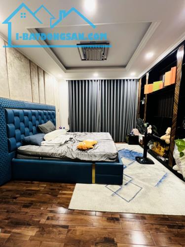 🏠Bán Nhà Nguyễn Trãi Q.5 - An Ninh 24/7 Ngay UBND - 60m²(4 x 15) - 4 tầng - HXH - 12 tỷ - 2