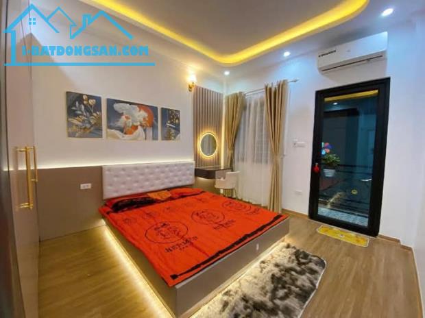 BÁN NHÀ PHỐ LINH LANG - KINH DOANH - 3 THOÁNG - Ô TÔ ĐỖ CỬA - 60M2 FULL NỘI THẤT. - 1