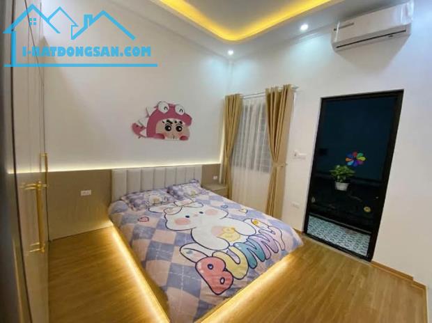 BÁN NHÀ PHỐ LINH LANG - KINH DOANH - 3 THOÁNG - Ô TÔ ĐỖ CỬA - 60M2 FULL NỘI THẤT. - 3