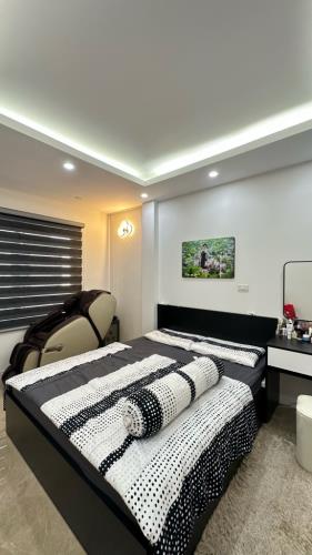 Bán nhà Phạm Văn Đồng, Cầu Giấy 46m2, Lô góc, 50m ra oto, Gần phố, An sinh tốt, Nhà đẹp - 4