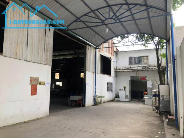 cho thuê kho 1200m2 (1000m2 kho + 200m2 văn phòng và bãi đậu xe) tại Quận 12 - 1