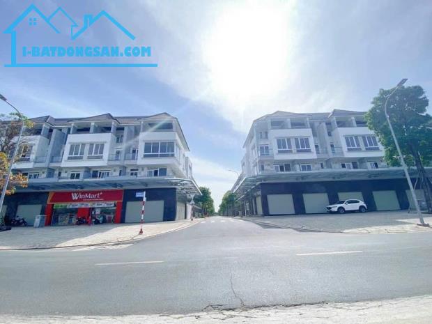 Bán nhà Thô ShopHouse Văn Hoa Villas, ngã 3 máy cưa, Coopmart, Biên Hòa, giá 9 tỷ 200. - 1