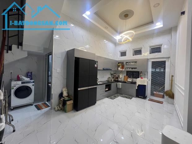 🏠Bán Nhà Âu Dương Lân Q.8 - HXH Thông - 71,5m² - 5 tầng - 6PN - 11,2 tỷ TL i - 3