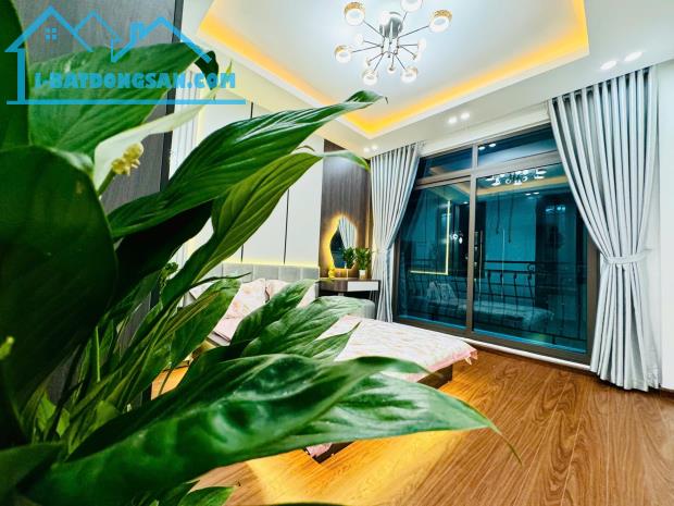 🏡 HOA HẬU TRIỀU KHÚC – 32M² XÂY 5 TẦNG HIỆN ĐẠI, NỘI THẤT NHẬP KHẨU, XE 3 GÁC VÀO NHÀ – C - 5