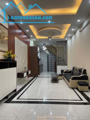Bán nhà đẹp Ngọc Lâm - Oto - Ngõ Nông- 40m2 - 5 Tầng - Nhỉnh 6 tỷ( Thương Lượng) - 1