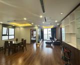 Bán chung cư đường Xuân La quận Tây Hồ - 132m2 ( 3PN) – Giá chỉ 9,x tỷ.