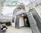 Bán gấp nhà 2 lầu ở Đường 182, Phường Tăng Nhơn Phú A, Quận 9. Giá 2tỷ250TL, Tặng nội thất