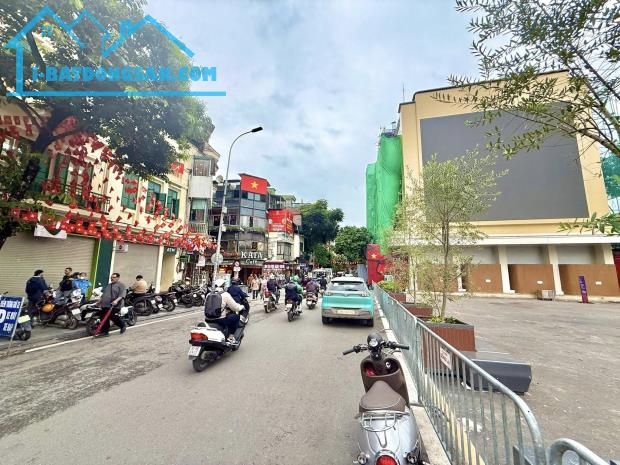 Bán Nhà Mặt Phố Hàng Gai Hoàn Kiếm 219m2-8T 1 SỔ 1 CHỦ 358 Tỷ Có Thương Lượng. - 1