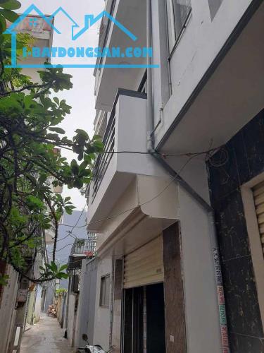 Chính chủ bán nhà 3 tầng tại trung tâm chợ Bốt Tròn số 39/71 Chợ Hàng Cũ,Lê Chân,Hải Phòng