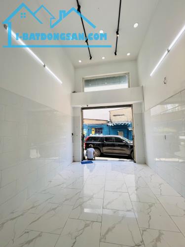 Bán gấp nhà mới, mặt tiền 5 tầng BTCT, 75m2, tặng nội thất, khu VIP Phú Thọ Hòa chỉ 11.x T - 1