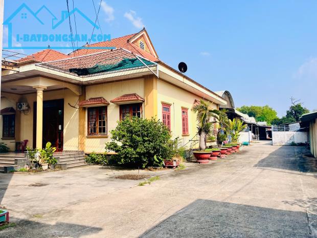 Biệt Thự và Nhà Xưởng Tân Phú Trung có diện tích 4.400m2 - 2