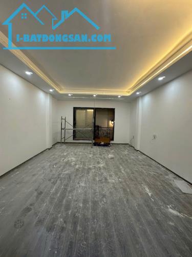 Bán Nhà Phố Hoa Lư,mặt ngõ thông - 38m2 x 5 Tầng Thang máy - Xây Mới - Sổ vuông - ngõ nông - 3