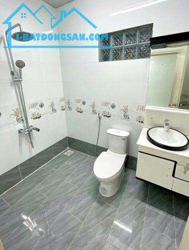 CHO THUÊ NHÀ TRỆT 3 LẦU ĐẸP - MỚI 100% - CÓ THANG MÁY VÀ NỘI THẤT - KDC CTY8 - CÁI RĂNG - - 5