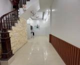 Cho thuê CHDV Định Công - Hoàng Mai 40m x 4T, 4PN3VS giá 12TR, CHO CẢI TẠO