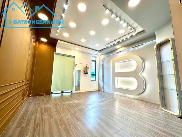 Bán Nhà LK 5-6, Khu Phân Lô, Ngang Lớn 5M, Đường 8M, 4 Tầng, giá TL - 3