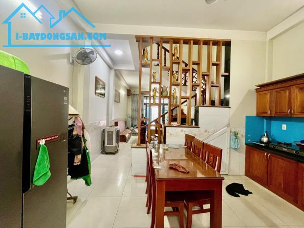 Bán nhà 75m2, đường HƯƠNG LỘ 80, Bình Tân, HXH, 3 tầng, 4 PN, giá 4.6 tỷ còn thương lượng. - 4