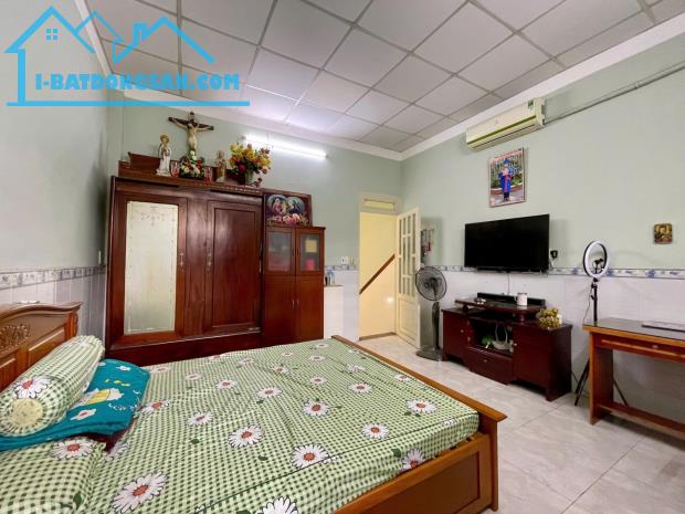 Bán nhà 75m2, đường HƯƠNG LỘ 80, Bình Tân, HXH, 3 tầng, 4 PN, giá 4.6 tỷ còn thương lượng. - 1
