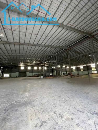 Cho Thuê 6.000m2 Nhà Xưởng Ngoài KCN Bến Cát Bình Dương Giấy Tờ Đầy Đủ - 1