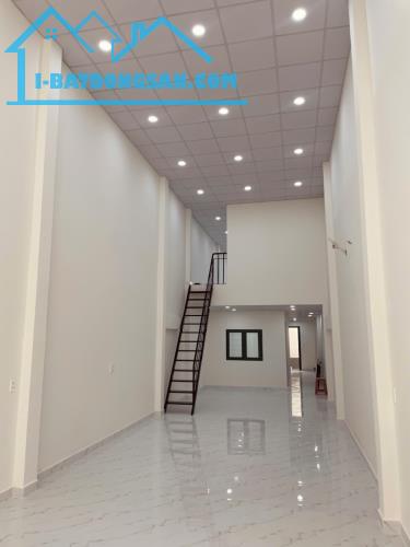 HẺM XE HƠI NGAY TÊN LỬA, 2 TẦNG 120M2, GIẢM SÂU CHỈ CÒN 7.8 Tỷ