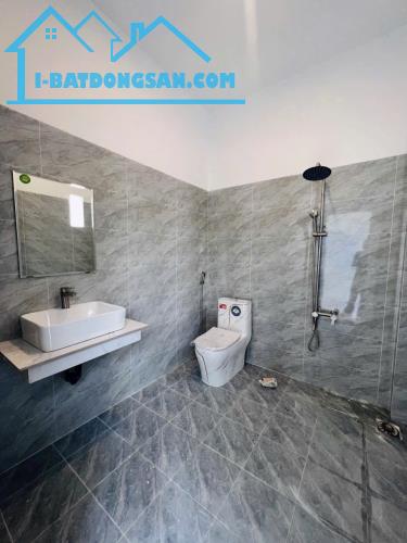 NHÀ CỰC ĐẸP NGAY TP BIÊN HÒA,GẦN SÔNG MÁT MẺ ,CHỈ CẦN 800TR NHẬN NHÀ - 5