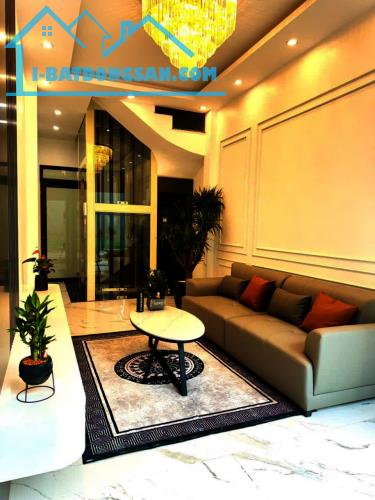 Bán nhà Cổ Linh - Long Biên - ngõ ô tô - nhà mới đẹp - 5 tầng - chỉ hơn 6 tỏi - 2