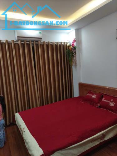 Bán nhà Trần Cung 50m2 -5 tầng, lô góc, 8 ngủ, giá 7.95 tỷ