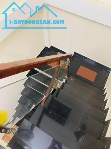 NHÀ 4 TẦNG SÔ HỒNG RIÊNG HOÀN CÔNG HOÀN THIỆN NGAY TRUNG TÂM QUẬN 6 CHỈ 3.25 TỶ - 1