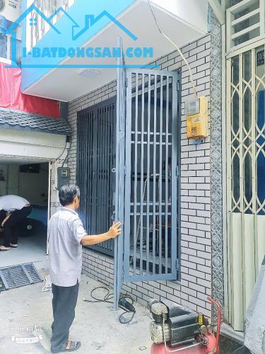 CHÍNH CHỦ Cần Bán Gấp 1 Trệt 2 Lầu Tại Phường Tân Kiểng, Quận 7, Tp Hồ Chí Minh