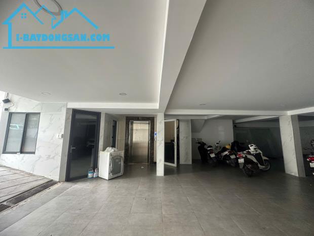 Bán tòa văn phòng Nguyễn Chí Thanh dt 108m2 9 tầng mt 10m giá 50 tỷ