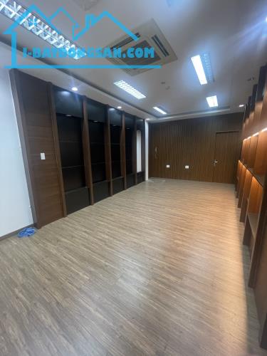 Bán nhà đường Cộng Hòa,Q.Tân Bình - DT: 6x16m(92m2)5 tầng - Giá rẻ: 16 tỷ - 2