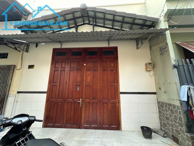Nhà HXH đường Làng tăng phú diện tích 80m giá tốt - 2
