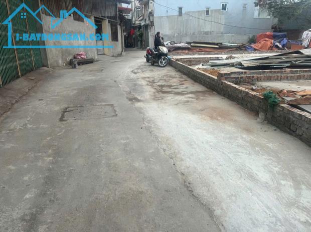 Đông Anh. VÂN HÀ  lô góc diện tích 82 m. Giá 4x nhỏ tý tẹo 
Mặt tiền hơn 5 m đất vuông - 2