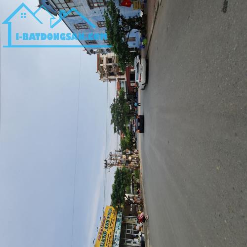 Đáo hạn vốn kinh doanh nên BÁN GẤP căn biệt thự đơn lập tại Đa Tốn, Gia Lâm. 200m2. Lh - 1