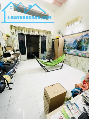 Bán nhà hẻm xe hơi đường Nguyễn Thị Thập P Bình Thuận Quận 7 40m2 nhỉnh 3 tỷ - 4