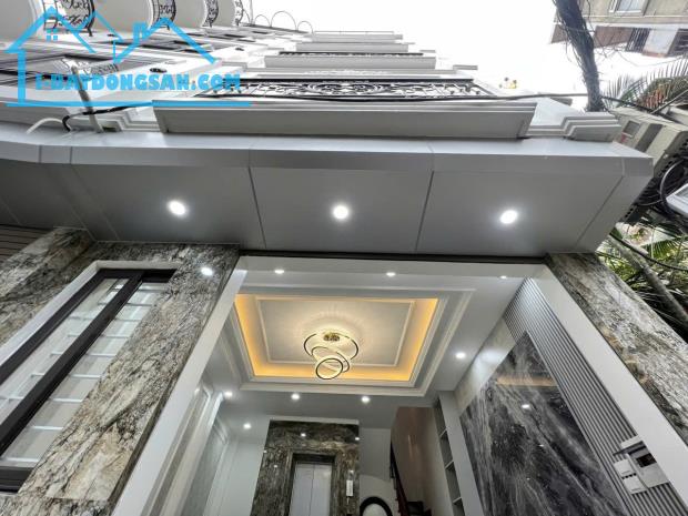 Bán nhà 6 tầng x thang máy đẹp tại Khương Đình – Thanh Xuân