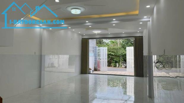 Nhà 115m2 mặt tiền HL92A, ấp 3A,Đạo Thạnh,TP.Mỹ Tho,Tiền Giang