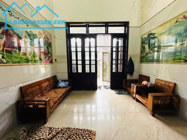 Gấp bán nhà 3 tầng x 60m2, 5 PN, Kiệt Ôtô Nguyễn Lương Bằng - Liên Chiểu - Chỉ 2.55 tỷ - 2