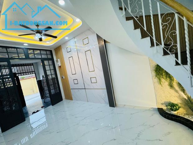 LƯU HỮU PHƯỚC P15,Q8 - 51m2 NHÀ MỚI - VỊ TRÍ ĐẸP - HXH KIA VÀO TẬN CỬA - chỉ 4.55 tỷ - 4