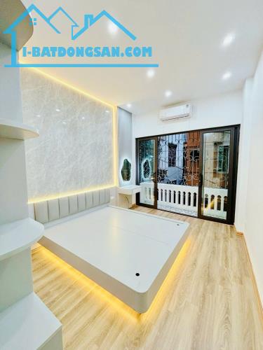 Bán gấp nhà đẹp Trương Công Giai 5 tầng 36m2 gần phố, nhà đẹp full nội thất ở ngay - 3