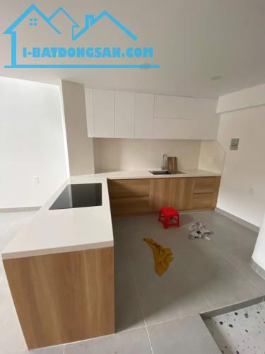 Giảm giá chỉ còn 7,5 tỷ nhà Bùi Đình Túy P12 Bình Thạnh 3 tầng 44 m2 - 3