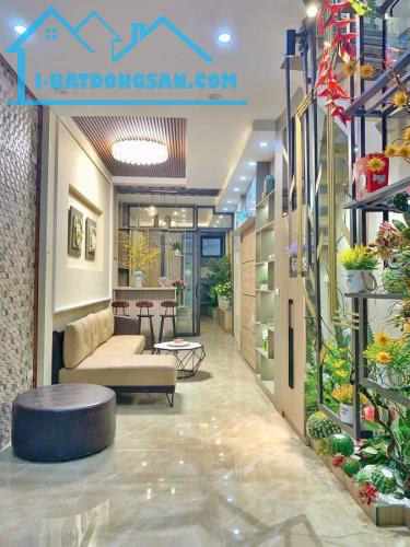 CC Cần Bán Căn 52m2 5 Tầng Nguyễn Văn Cừ 2 Thoáng, Ô Tô Đỗ Cửa Giá Đẹp 10.x Tỷ - 2